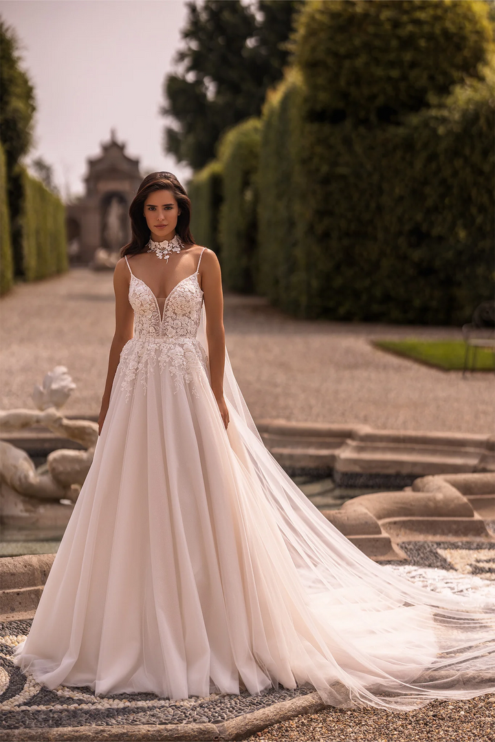 Ivory A-Line Wedding Dress with Floral Guipure Bodice and Sheer Skirt – Spaghetti Strap Wedding Gown with Flowing Veil Plus Size