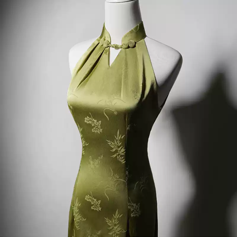 Green Cheongsam Dress with Floral Jacquard - Green Evening Dress Halter - Elegant Sleeveless Qipao Gown Plus Size