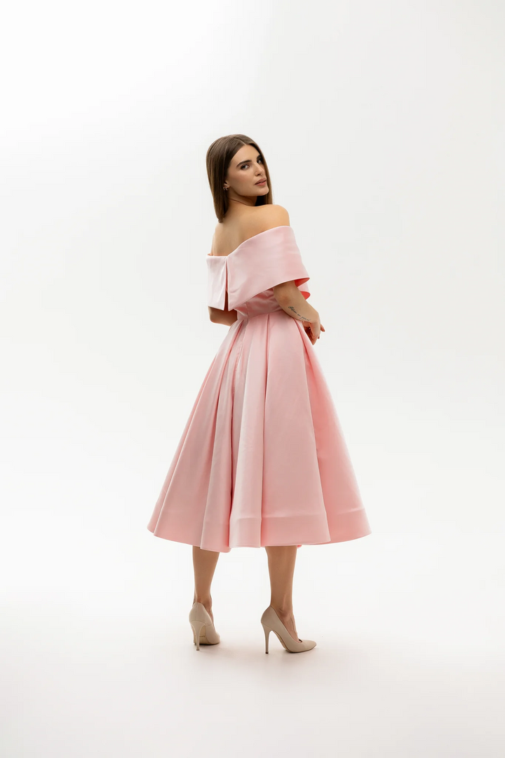 Pink Designer Dress with Off-Shoulder Neckline – Pleated Evening Dress with Structured Bodice Plus Size