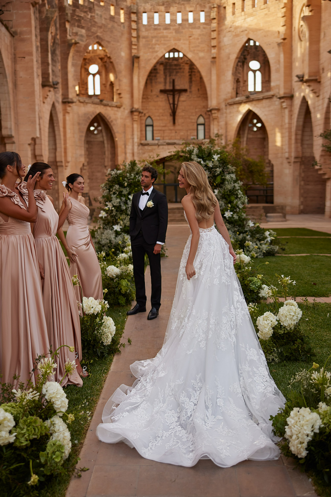 Ivory A Line Ball Gown Wedding Dress with Plunging Halter Neck - Wedding Dress with Tullea with 3D Floral Lace Plus Size