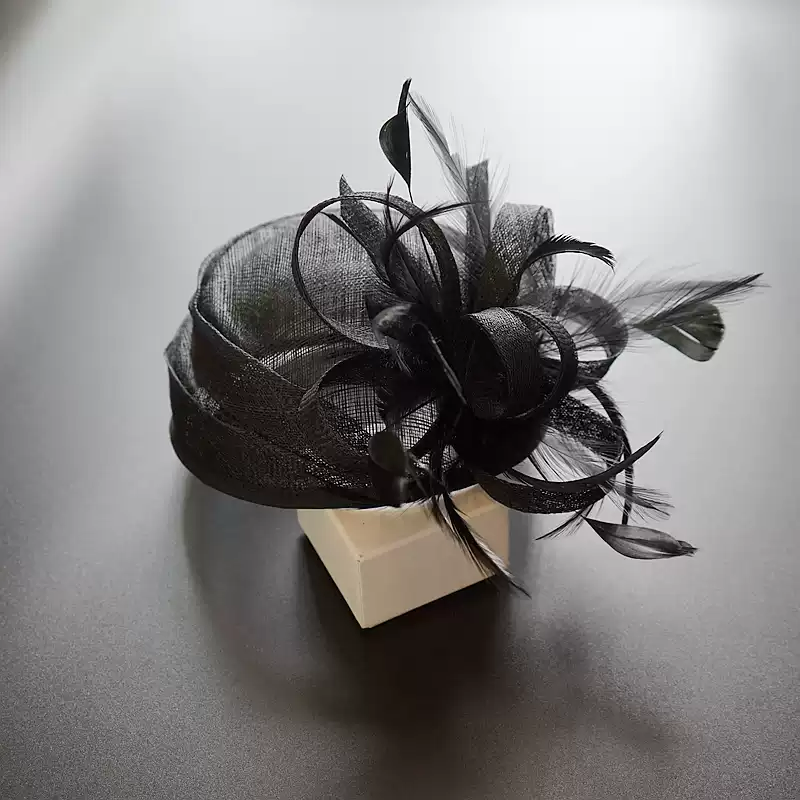NEW! Elegant Black Feathered Fascinator Hat New Dramatic Black Rose Flower Feather Fascinator Hat Big  main image 2
