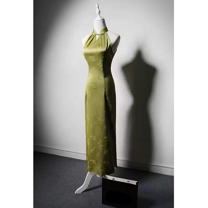 Green Cheongsam Dress with Floral Jacquard - Green Evening Dress Halter - Elegant Sleeveless Qipao Gown Plus Size