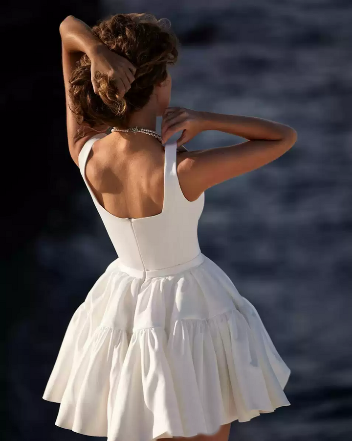 Short Wedding Party Dress with Tiered Skirt and Square Neckline – Sleeveless Bridal Mini Dress Plus Size