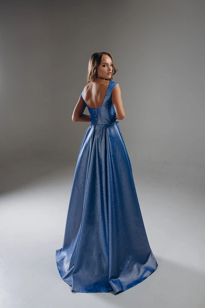Blue Evening Gown with Sweetheart Neckline – Floor Length Gown with Structured Bodice and Flowing Skirt Plus Size - IVONE