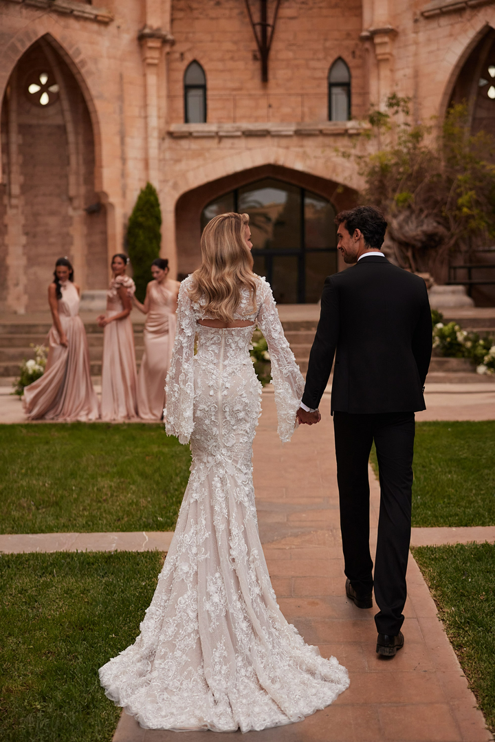 High Neck Long Sleeve Wedding Dress with 3D Floral – Lace Mermaid Wedding Gowns with Sleeves and Sheer Bodice Plus Size