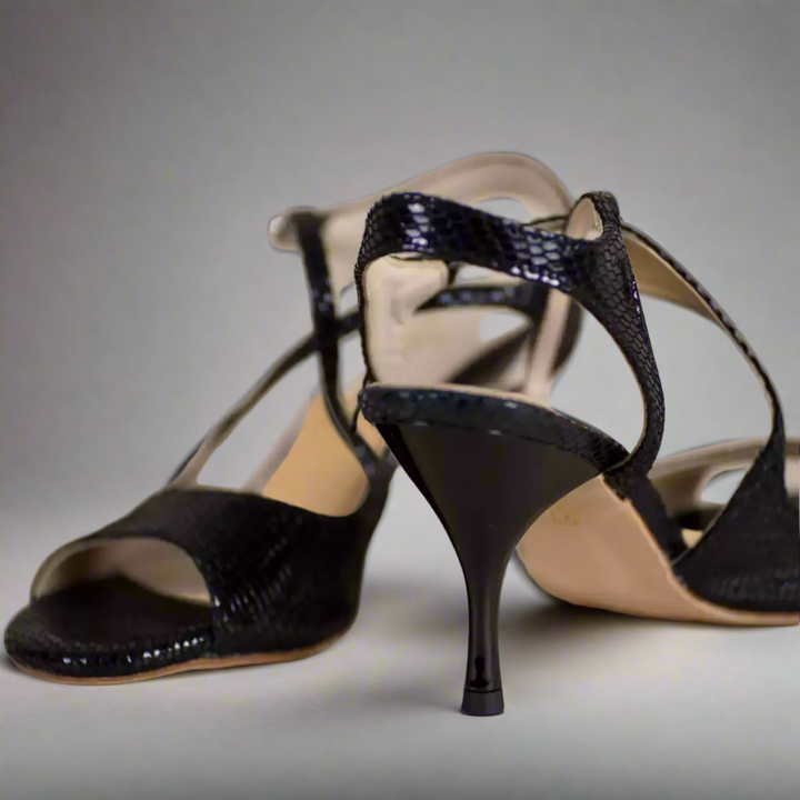 Handmade Tango Cowhide Leather Black Latin Dance Shoes with T-Strap – Tango Shoes Madame Pivot