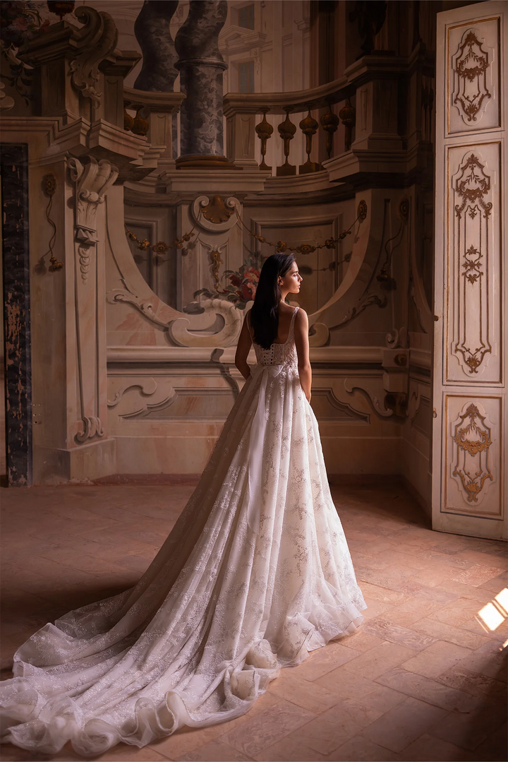Ivory Tulle Wedding Dress with Sleeveless and Embellishments – Sparkly Ball Gown Wedding Dress with Trailing Train Plus Size