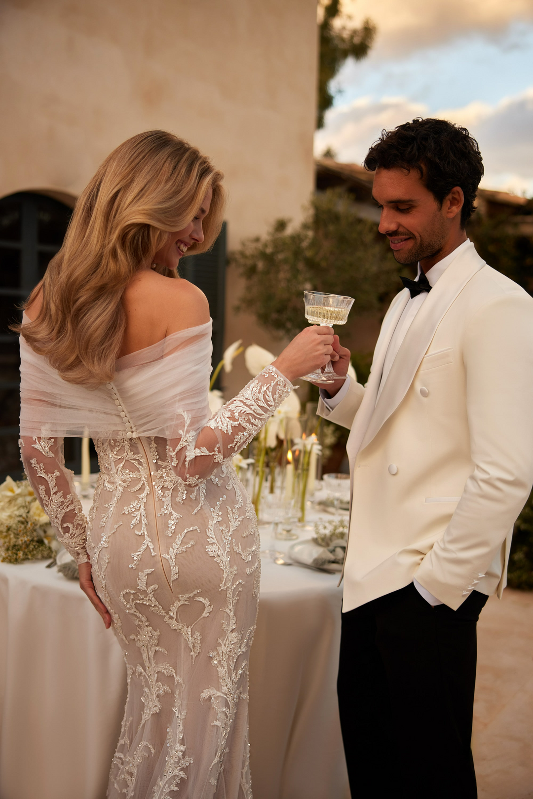 Off Shoulder Wedding Dress with Convertible Tulle Sleeves – Beaded Bridal Gown Mermaid Style with Sweetheart Neckline Plus Size