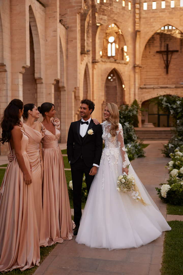Convertible Wedding Dress - Floral Wedding Dress with Illusion Neckline – Sleeveless Lace Wedding Dress with 3D Appliqué and Tulle Skirt Plus Size