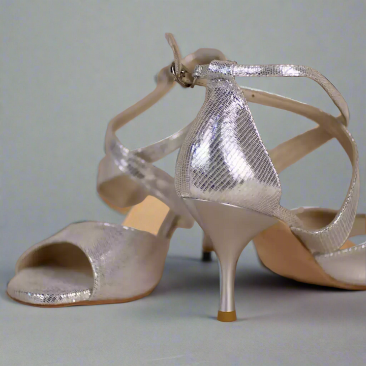 Handmade Silver Tango Cowhide Leather Shoes Low Heel with Crisscross Straps – Tango Shoes Madame Pivot