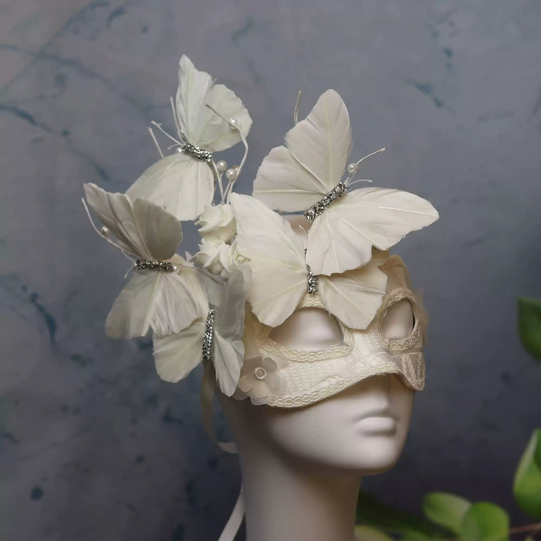 Vintage-Inspired Rococo Ivory Butterfly Mask – Elegant Lace Mardi Gras Mask for Masquerade Ball