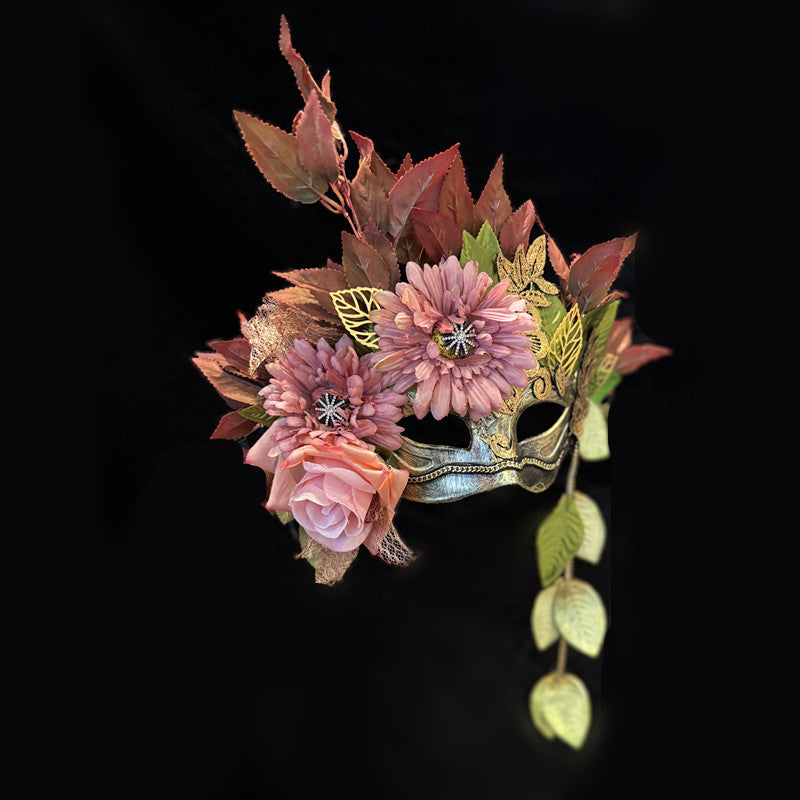 Vintage-Inspired Rococo Gold Masquerade Mask with Flowers and Leaves – Fancy Mardi Gras Mask for Masquerade