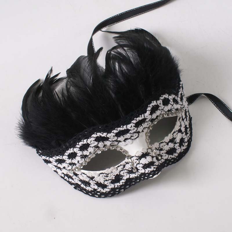 Handmade Gothic Black Masquerade Mask for Men – Elegant Feather Mardi Gras Mask with Lace