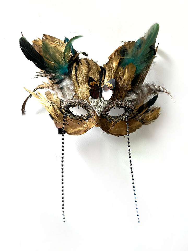 Vintage-Inspired Handcrafted Venetian Gold Feather Mask – Gothic Peacock Masquerade Ball Face Mask with Pearls and Crystals