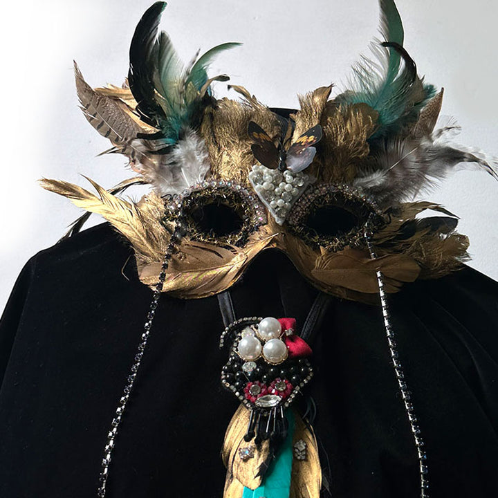 Vintage-Inspired Handcrafted Venetian Gold Feather Mask – Gothic Peacock Masquerade Ball Face Mask with Pearls and Crystals