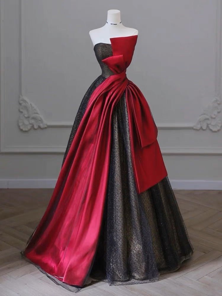 fitted lace wedding dress Black and Red Gothic Wedding Dress main image 0