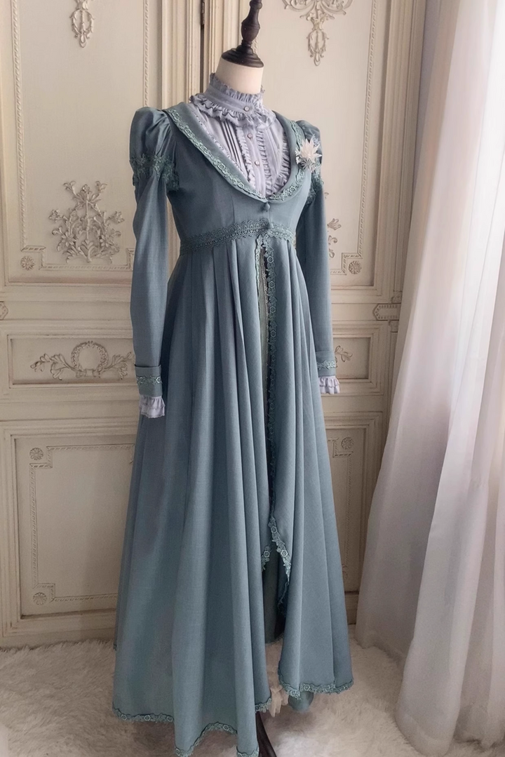 Dusty Blue Regency Era Dress – Long Sleeve Regency Gown with Empire Waist and Lace Trim Plus Size