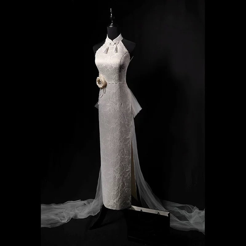 Champagne Cheongsam Dress with Halter Neck and Tulle Train – Elegant Floral Qipao Dress with High Slit Plus Size