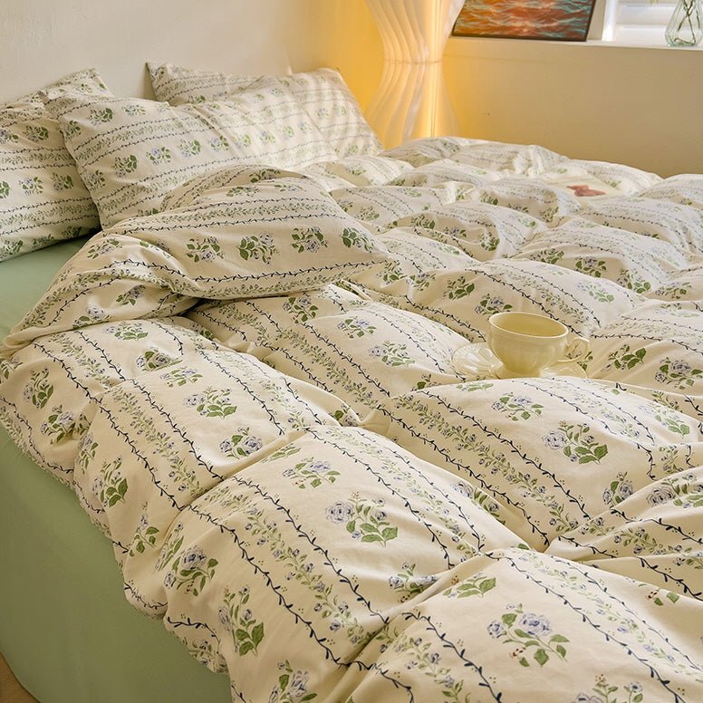 Cottage Style Green Floral Bedding Set - WonderlandByLilian