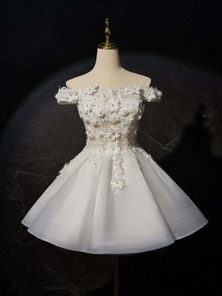 Elegant Floral Appliqué Short Wedding Party Dress - Off-Shoulder Lace Corset Wedding Dress Plus Size - WonderlandByLilian