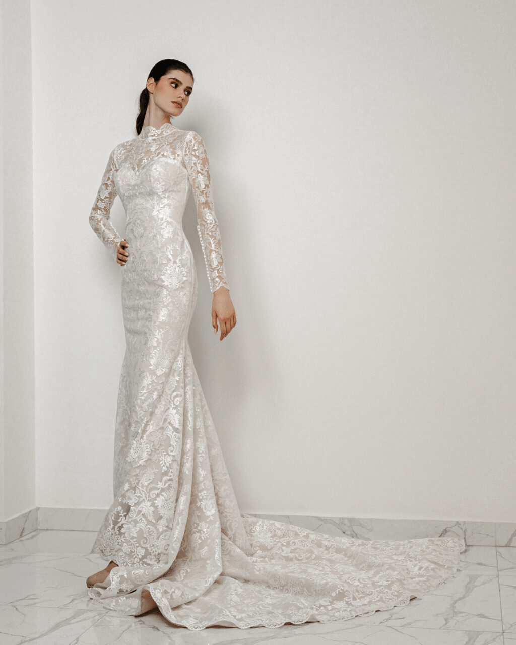 chinese dress ladies Elegant Lace Mermaid Wedding Dress - Modern Long Sleeve Wedding Gown with Train Plus Size