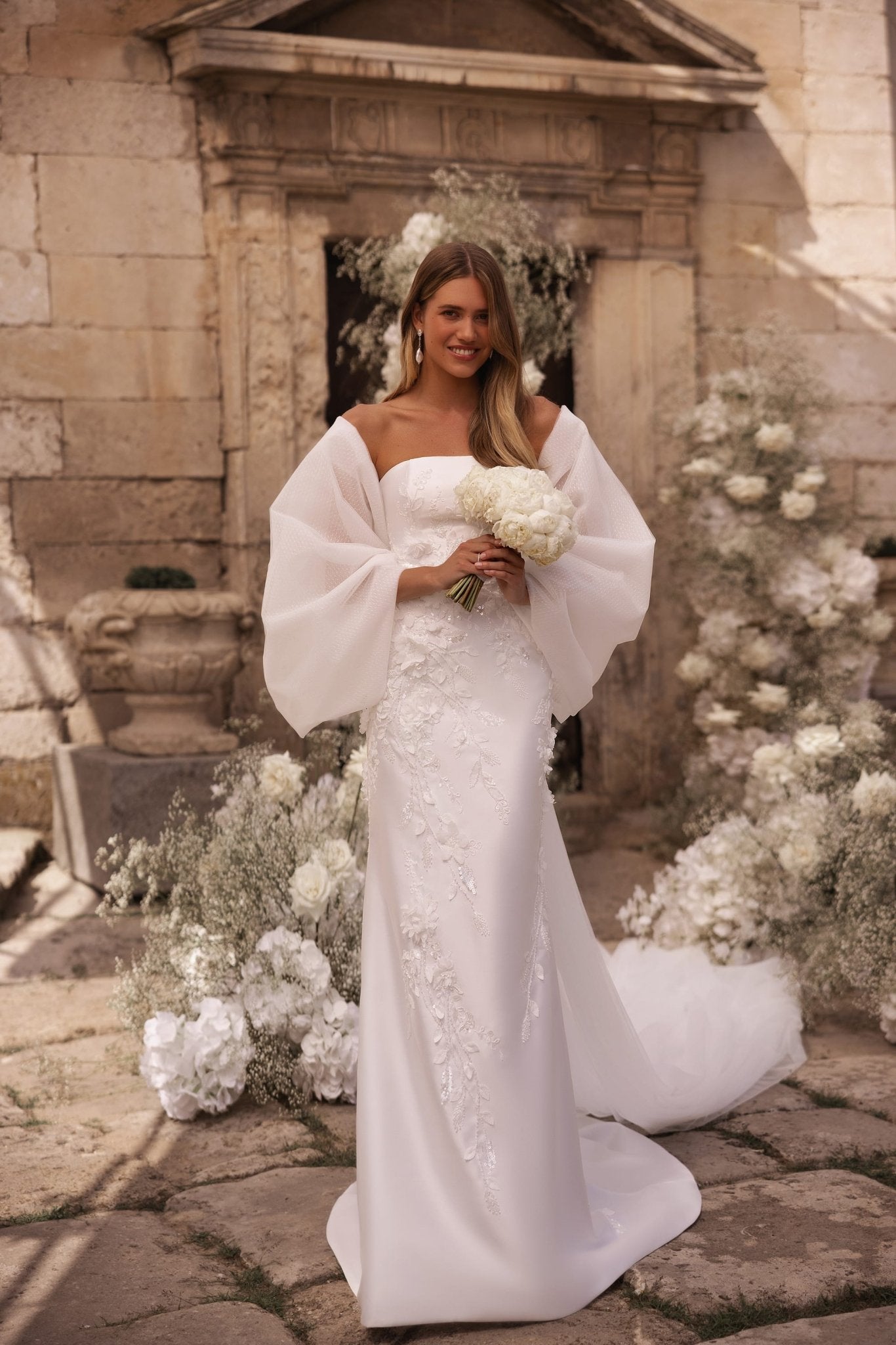 Enchanting Ivory Wedding Dress with Sequined Floral Details Plus Size: Immerse in the Beauty of Elegance