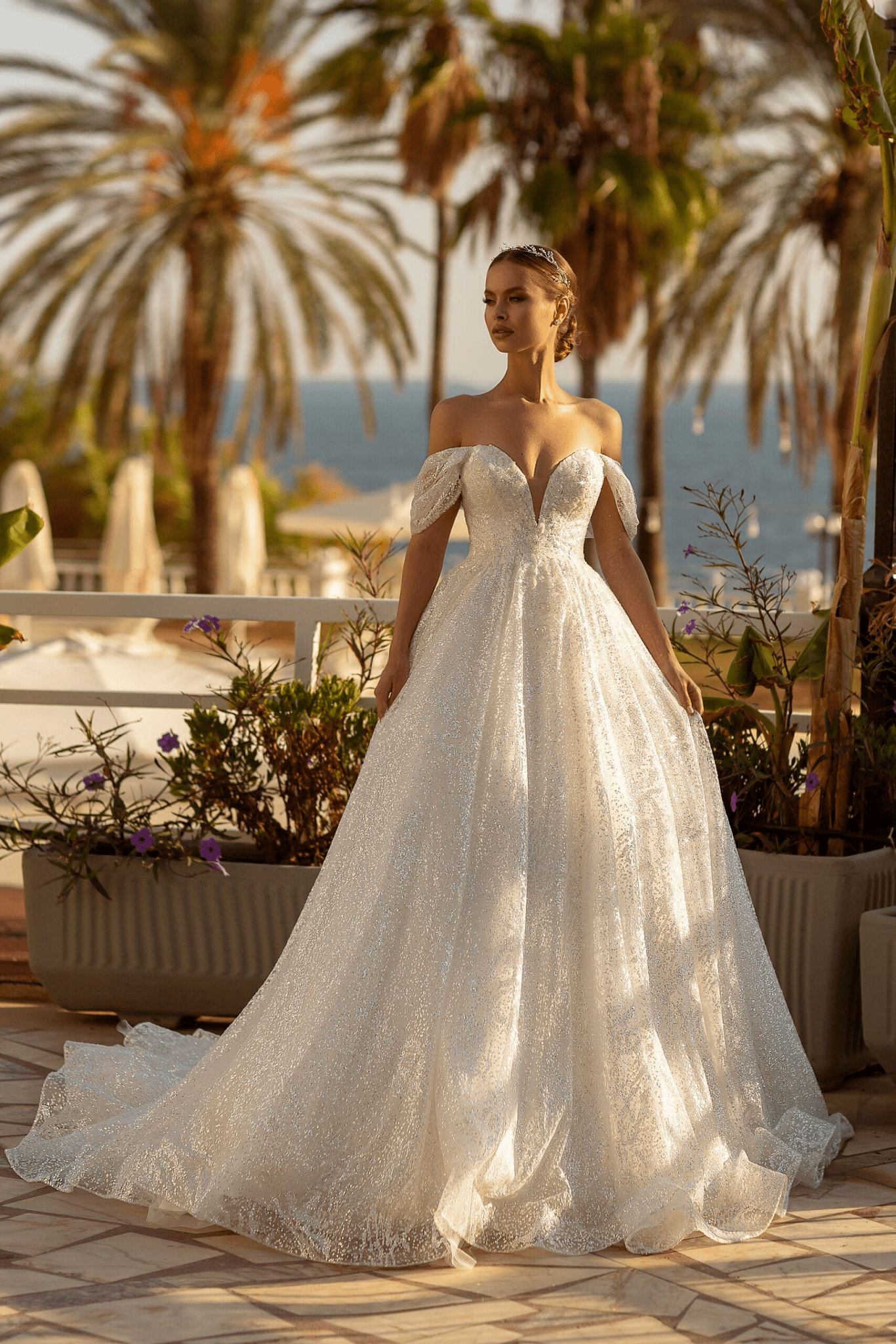 Sweetheart Neckline Ball Gown Drop Waist Bling Wedding Dresses Off Shoulder Wedding Dress Strapless Sweetheart Neckline Sweetheart Neckline Ball Gown Drop Waist Bling Wedding Dresses Off Shoulder Wedding Dress Strapless Sweetheart Neckline