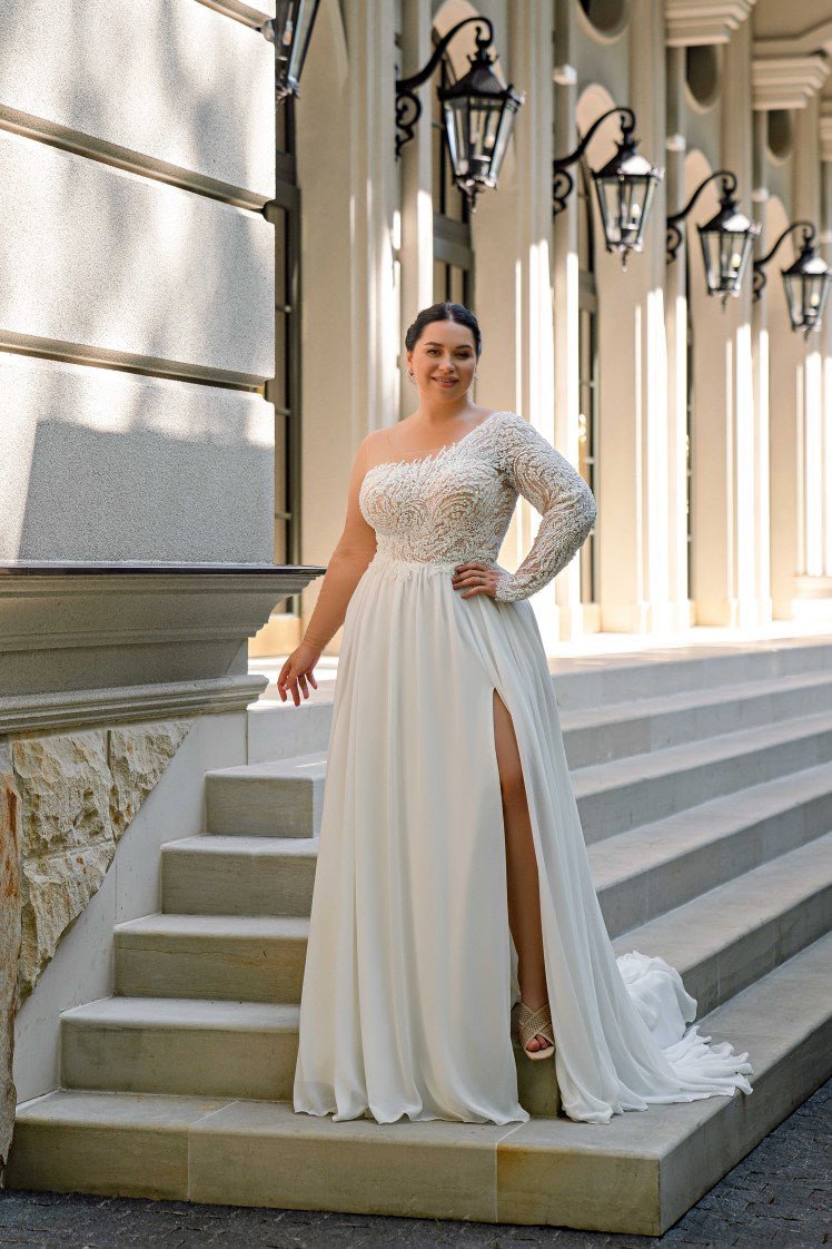 Elegant Gold Mother Of The Bride Dresses 10 Affordable Plus Size Wedding Dresses Under $500 TCF Elegant Gold Mother Of The Bride Dresses 10 Affordable Plus Size Wedding Dresses Under $500 TCF