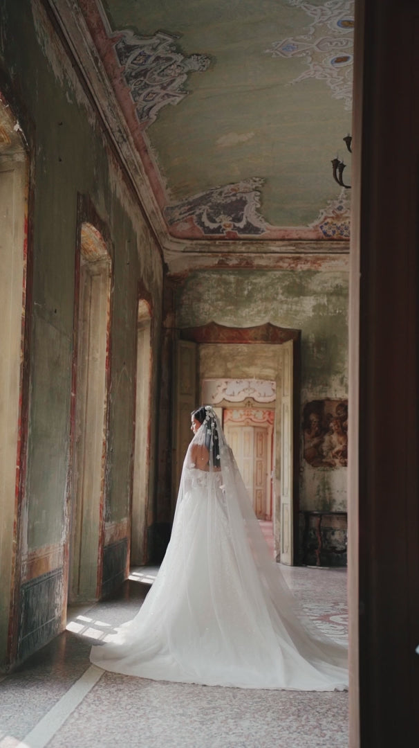 Ivory Lace A-Line Wedding Dress with Off-the-Shoulder Sleeves – Sweetheart Neckline Wedding Dresses with Floral Motifs and Sheer Train Plus Size