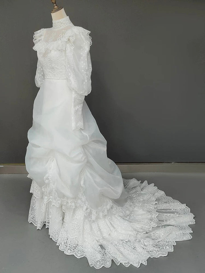 Antique White Modest Wedding Dress - Vintage Wedding Dress - French Style - WonderlandByLilian
