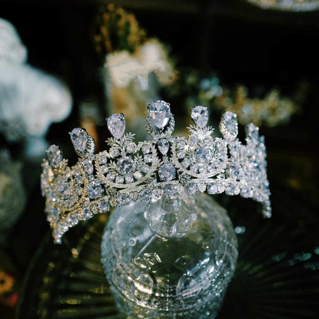 Bridal Tiara Gold And Silver Crown Vintage With Sparkling  display picture 2