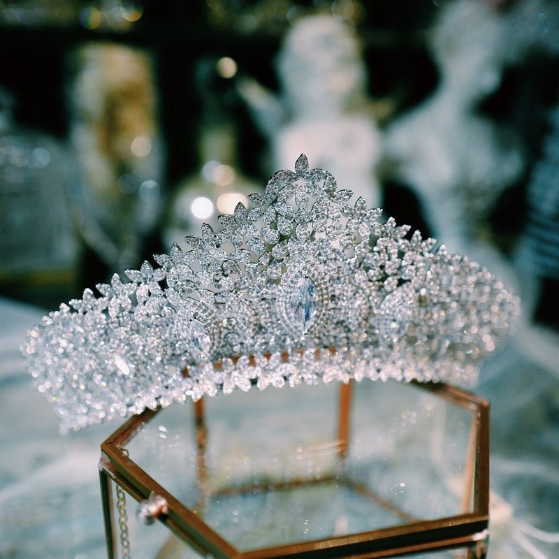Bridal Tiara Silver Crown Vintage With Sparkling Zircon - WonderlandByLilian