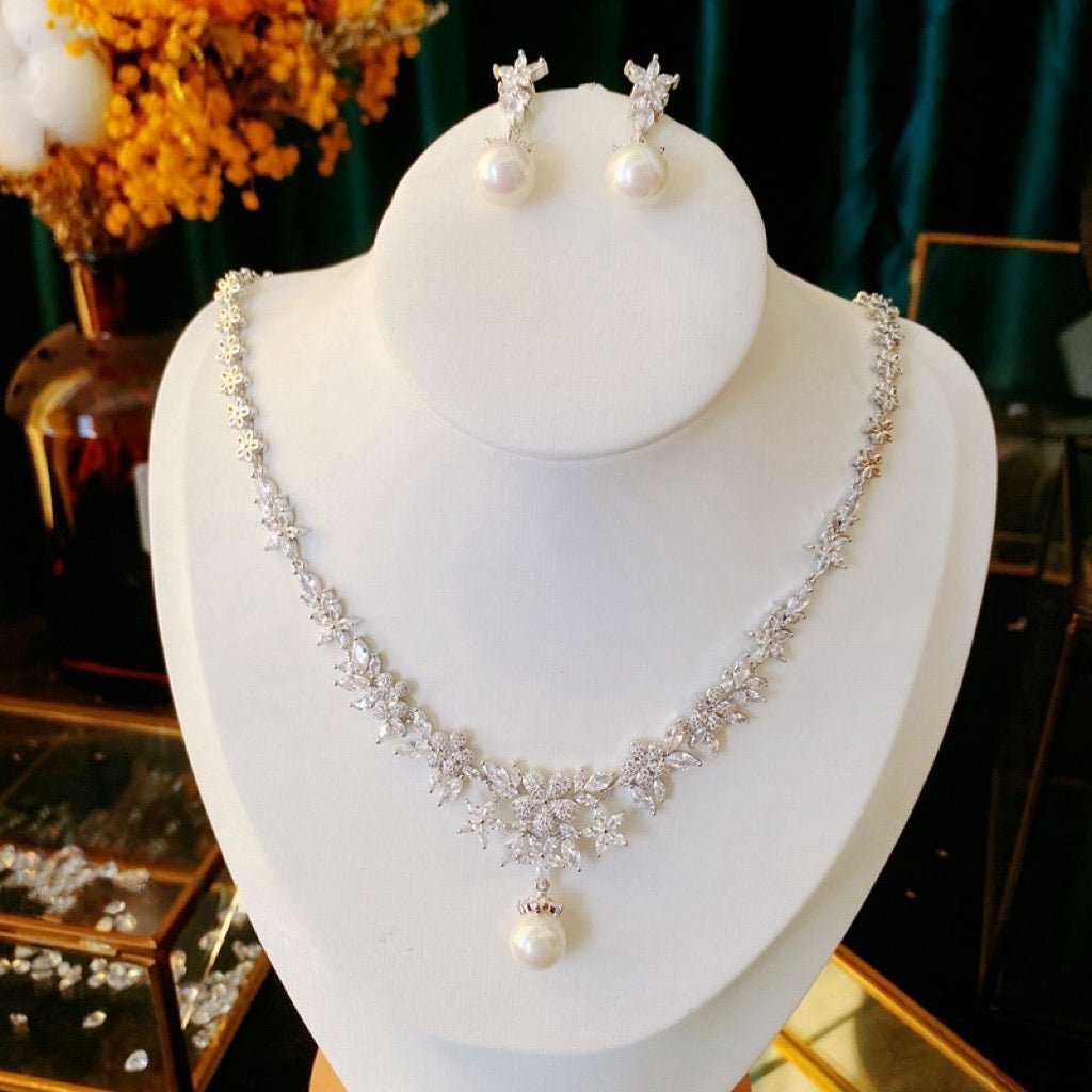 Exquisite Floral Minimalist Diamond Pearl Necklace and Earrings Set  Bridal Jewelry Set
