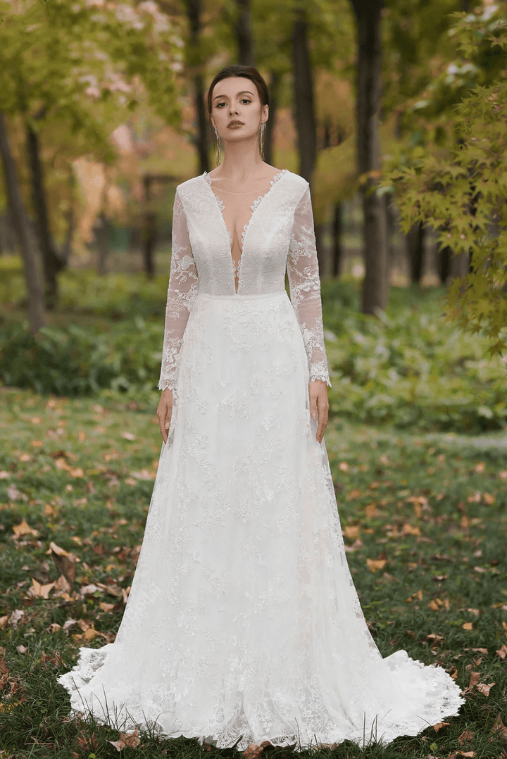 Ripple Patterned Boho Sheath Light Ivory Spaghetti Straps Sweetheart Lace Wedding Dress - Plus Size - WonderlandByLilian