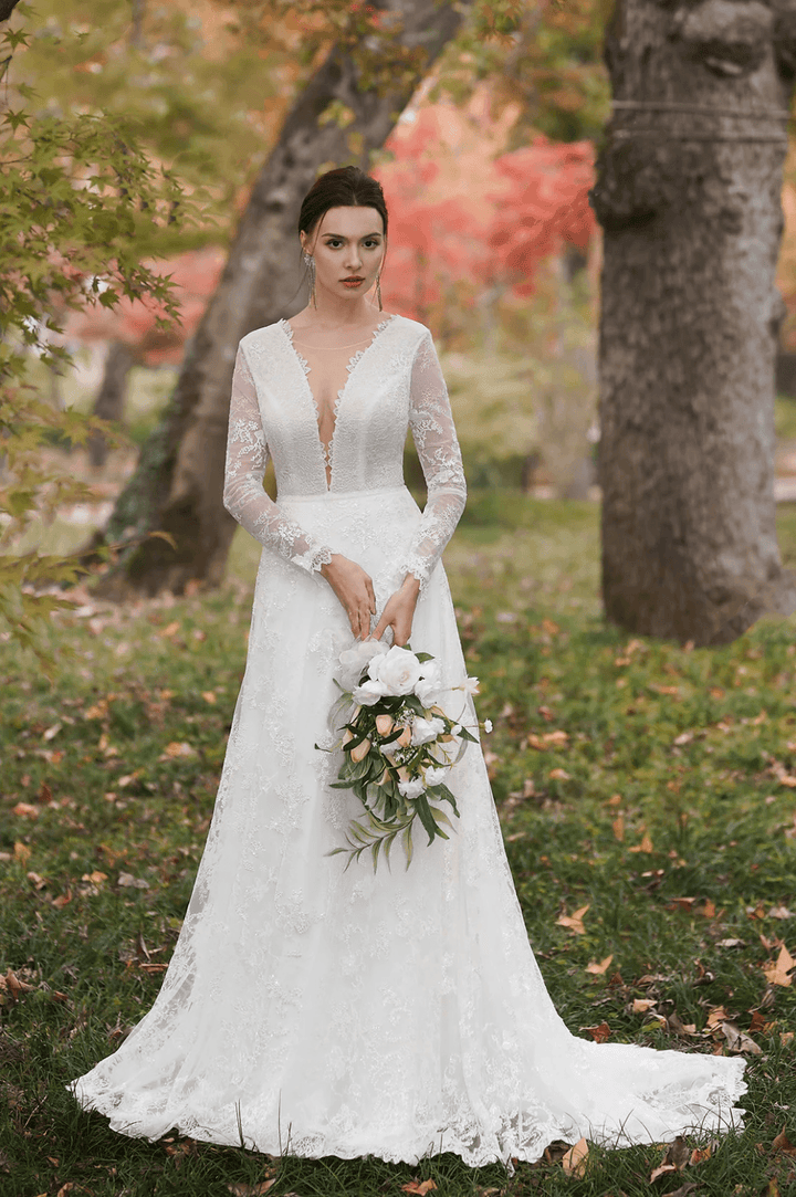 Ripple Patterned Boho Sheath Light Ivory Spaghetti Straps Sweetheart Lace Wedding Dress - Plus Size - WonderlandByLilian