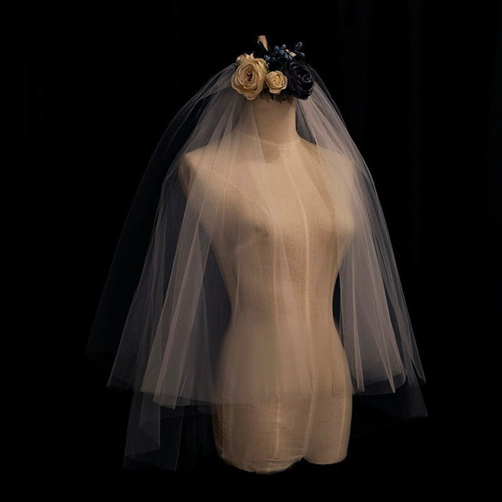 Simple Vintage Style Bridal Tulle Veil With Comb - WonderlandByLilian