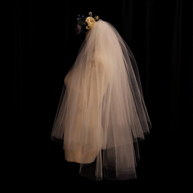Simple Vintage Style Bridal Tulle Veil With Comb - WonderlandByLilian