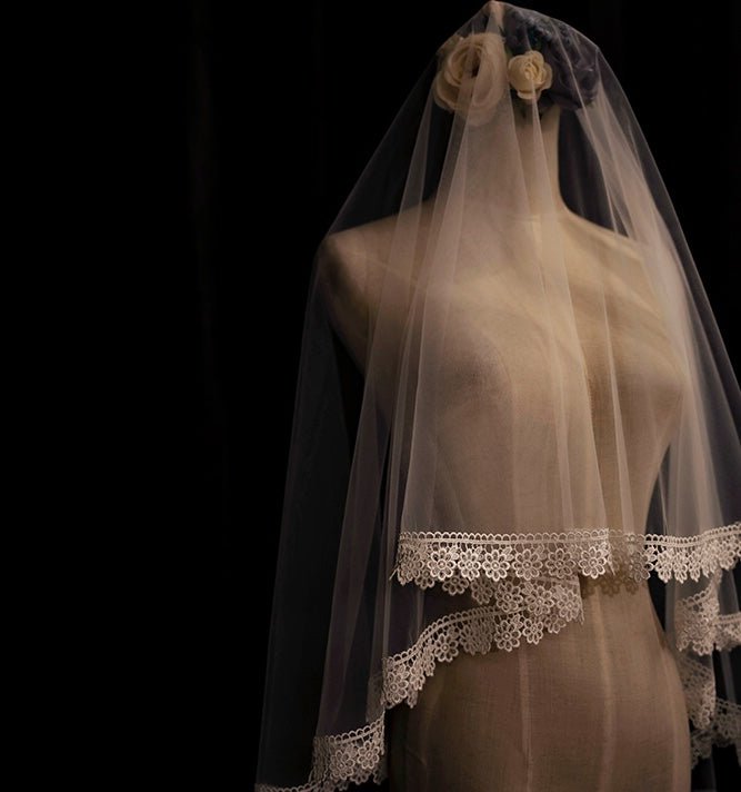 Vintage Fingertip Length Lace Edged Wedding Veil With Embroidery - WonderlandByLilian