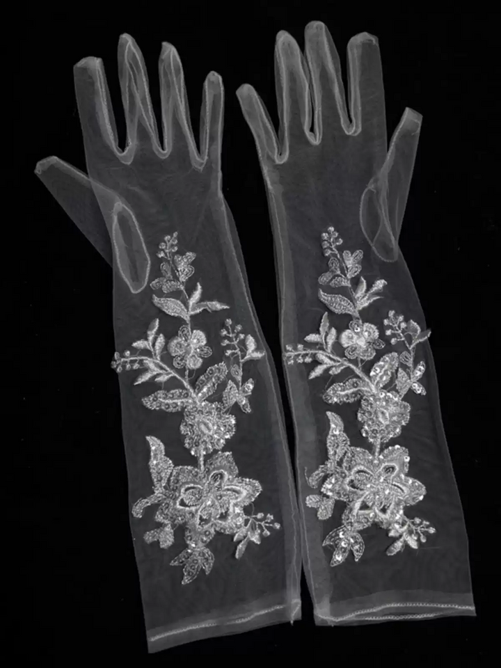 Elegant White Floral Embroidered Tulle Bridal Gloves