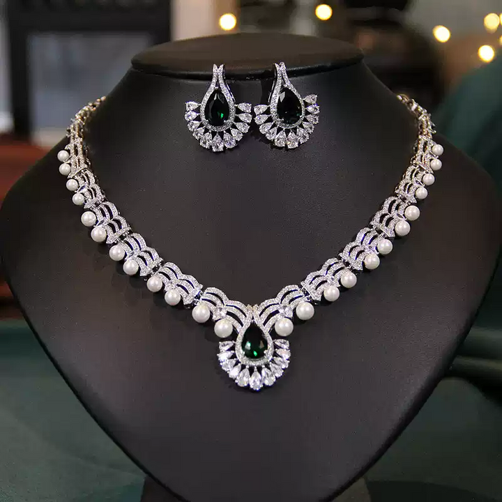 Emerald Heirloom – Green Teardrop Pearl Bridal Necklace & Earrings Set
