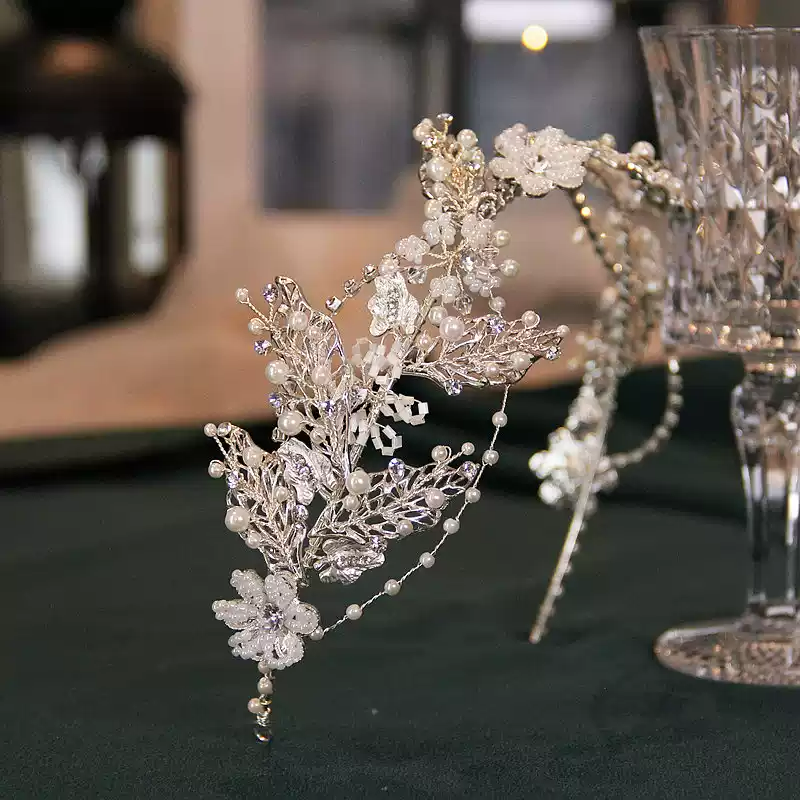 Frosted Blossom – Pearl & Crystal Bridal Headband