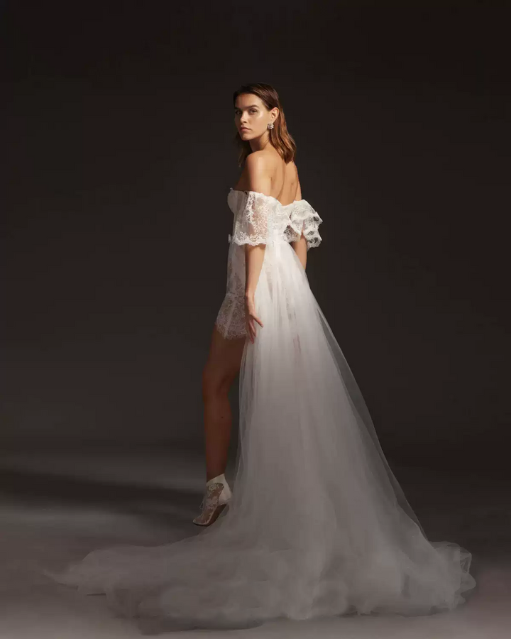 Short Bridal Wedding Dress with Convertible Puffy Tulle Train – Strapless Wedding Dress with Lace Plus Size