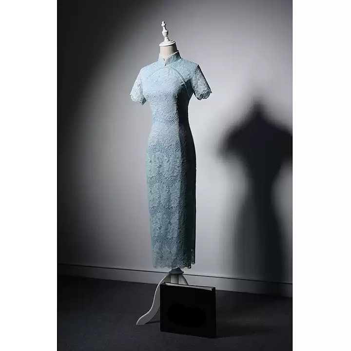 Luxury Blue Cheongsam Dress with Floral Lace – Elegant Blue Evening Gown with High Collar and Short-Sleeve Plus Size