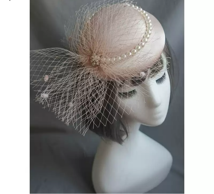 Elegant Cocktail Hat with Feather and Pearl Embellishments