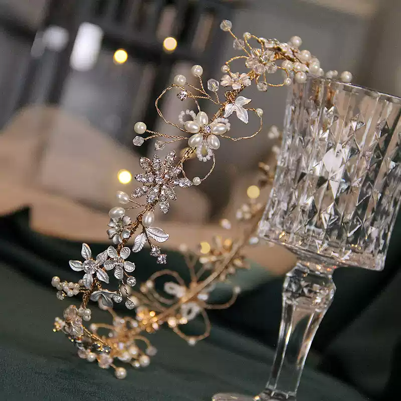 Golden Meadow – Pearl & Crystal Floral Halo Crown