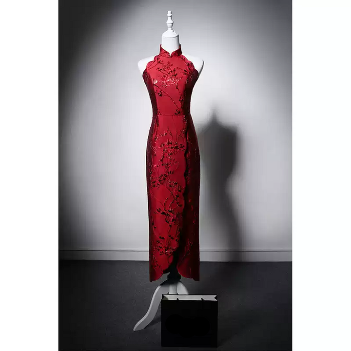 Red Designer Cheongsam Dress with Floral Embroidery – Elegant Sleeveless Qipao with High Neck and Scalloped Lace Plus Size