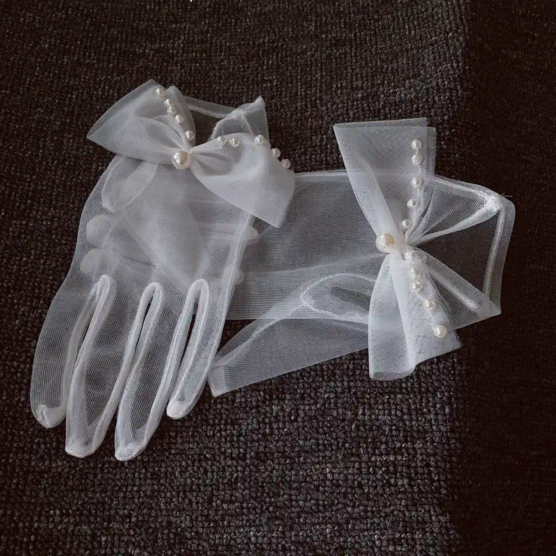 Vintage-Inspired White Tulle Bridal Gloves with Pearl-Embellished Bows