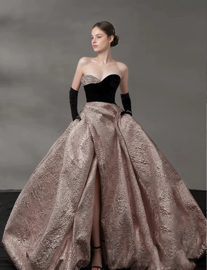 Gothic Schwarzes und Rosa Perlenbesetztes Brautkleid mit Handschuhen - Abendkleid Übergröße