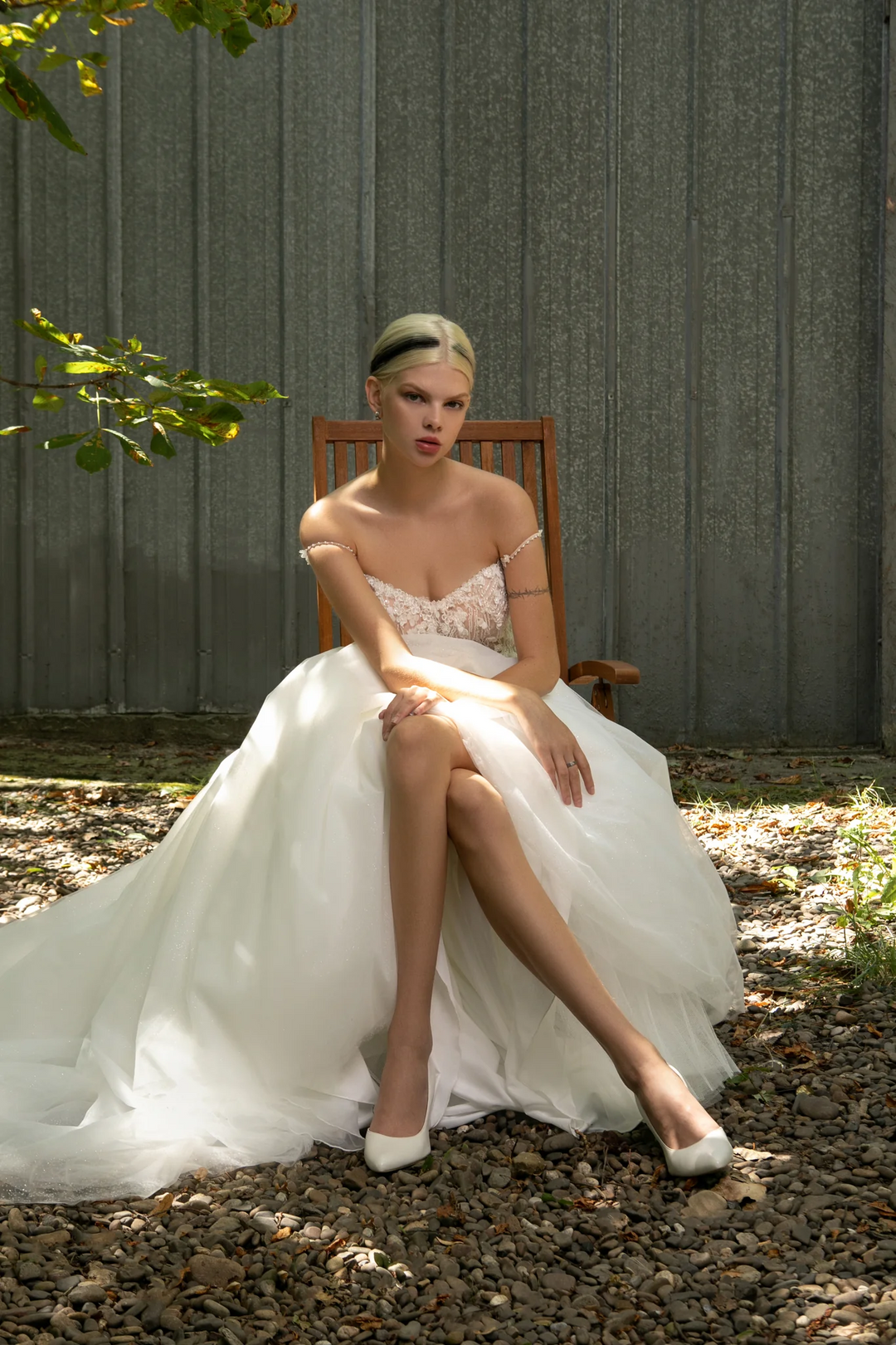 Ivory Fairy Dress Wedding with Lace Corset and 3D Flowers Floral Wedding Dress with Shimmer and Train Plus Size - Medison Size 12 Ivory Fairy Dress Wedding with Lace Corset and 3D Flowers Floral Wedding Dress with Shimmer and Train Plus Size - Medison Size 12