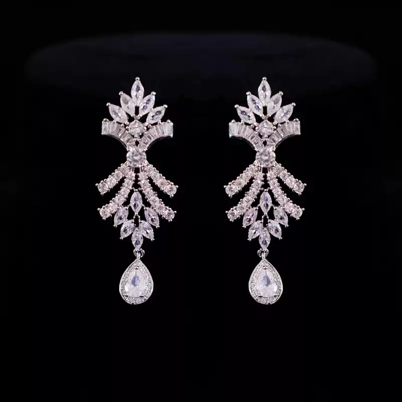 Vintage-Inspired Zircon Jewelry Set - Diamond Necklace and Bride Earrings